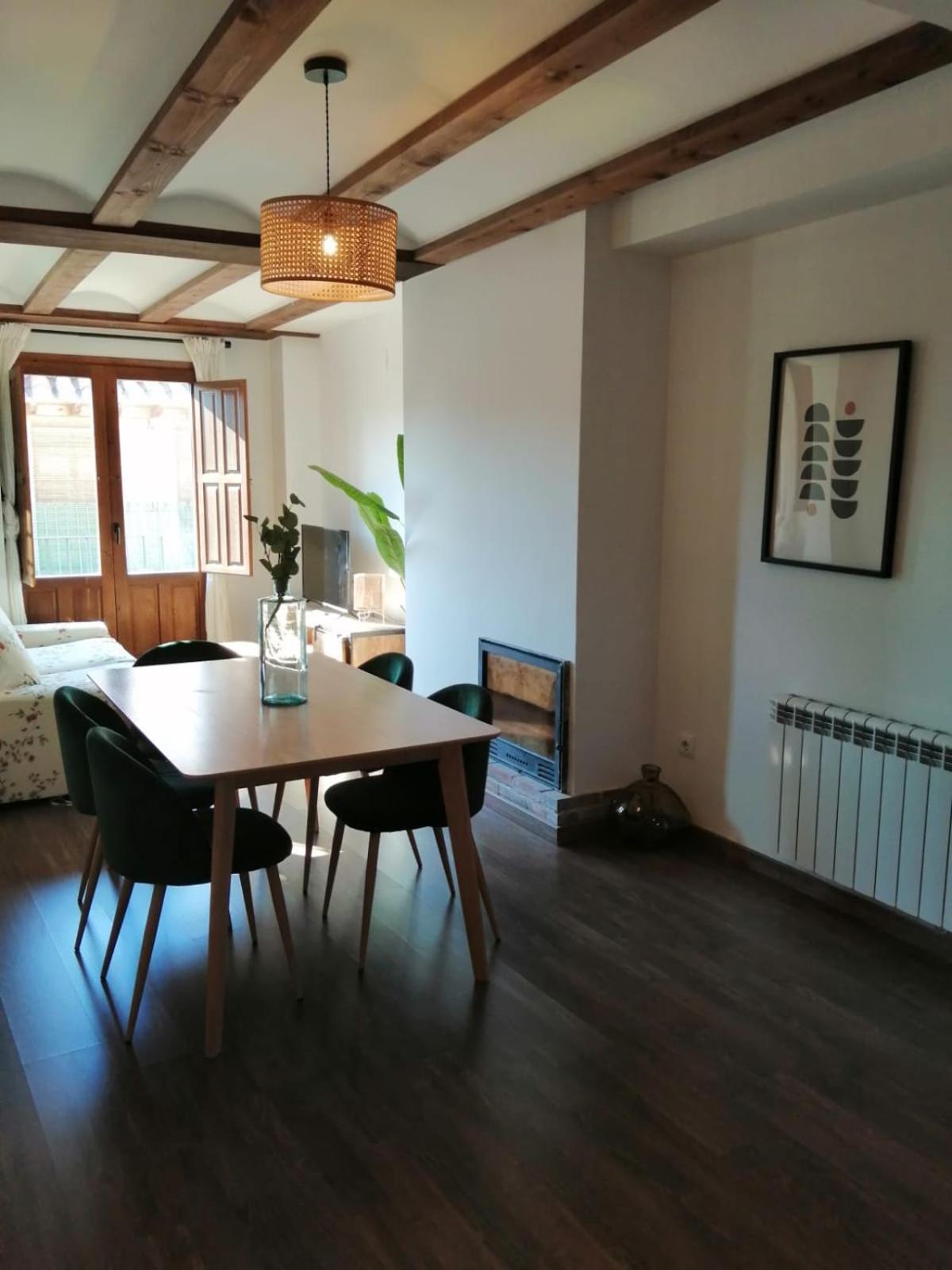 Apartamentos Casa Meme Mora de Rubielos Dış mekan fotoğraf